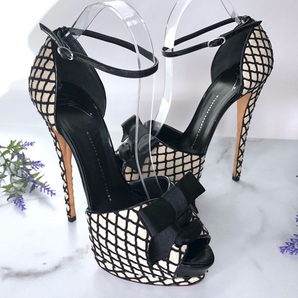 Giuseppe Zanotti Alicia Peep Toe Heels, Size 39 - Picture 8 of 8
